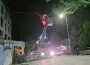 İnegöl Cerrah Mahallesi’nde gece yarısı Türk bayrağı hassasiyeti