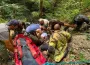 İnegöl’de ormanlık alanda traktör uçuruma yuvarlandı: 1 ağır yaralı