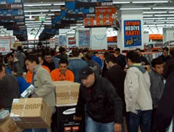 10 bin kişi indirim kuyruğuna girdi