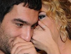 Arda Sinem'e sÄ±rÄ±lsÄ±klam aÅ�Ä±k