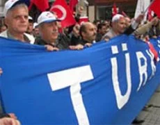 Valilik Türk-İş'in mitingini erteledi