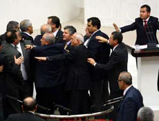 Meclis'e yakışmayan sokak ağzı