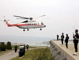 Başbakan'ın helikopterinde aşk skandalı
