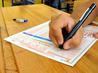KPSS de Cebinde parası olan kopyayı çekti!