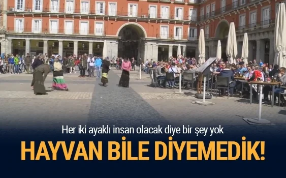 Hollandalı PSV taraftarları mültecilerle dalga geçti
