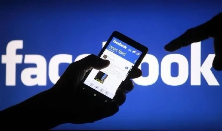 Facebook kaç paranız olduğunu bilecek