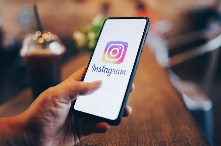 Instagram Erişimi İçin Kritik Görüşme!