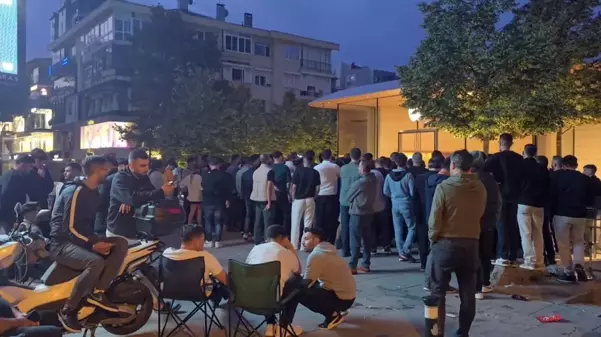 iPhone kuyruğuna girenlerin kim olduğu ortaya çıktı