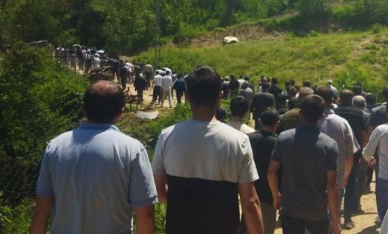 Traktörün altında kalan 7 yaşındaki Nur, gözyaşları arasında toprağa verildi