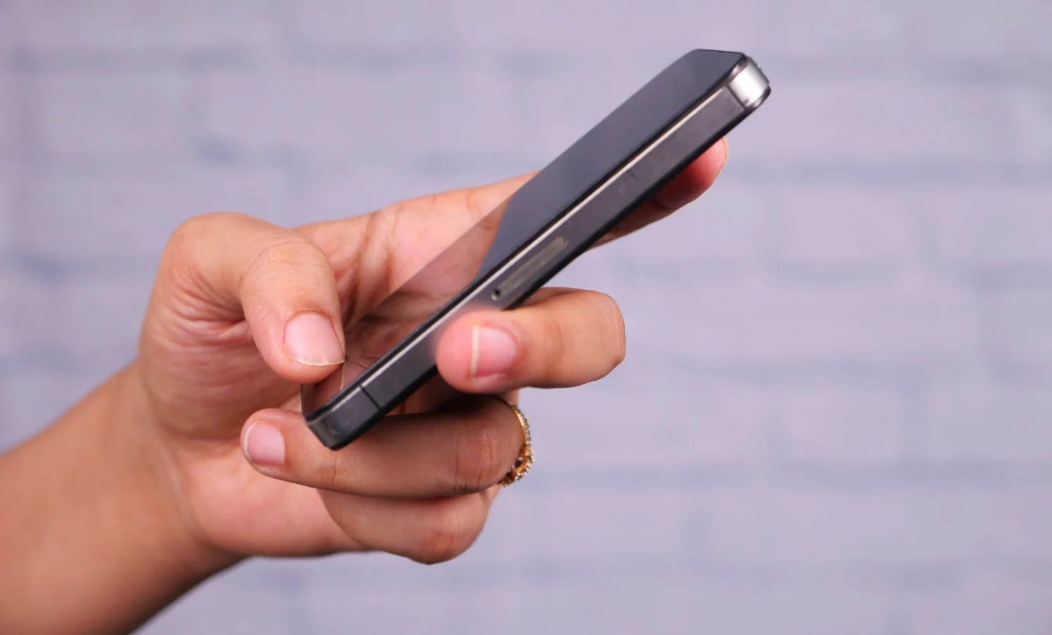 Akıllı Telefonlar Bizi Dinliyor mu? Gerçek Ne?