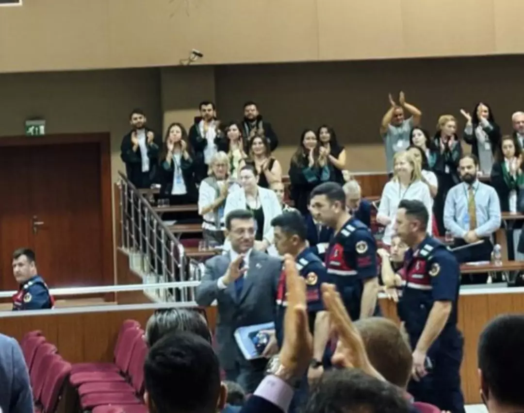 Silivri’de Karar Günü: İmamoğlu Hakkında Mahkeme Karını Verdi