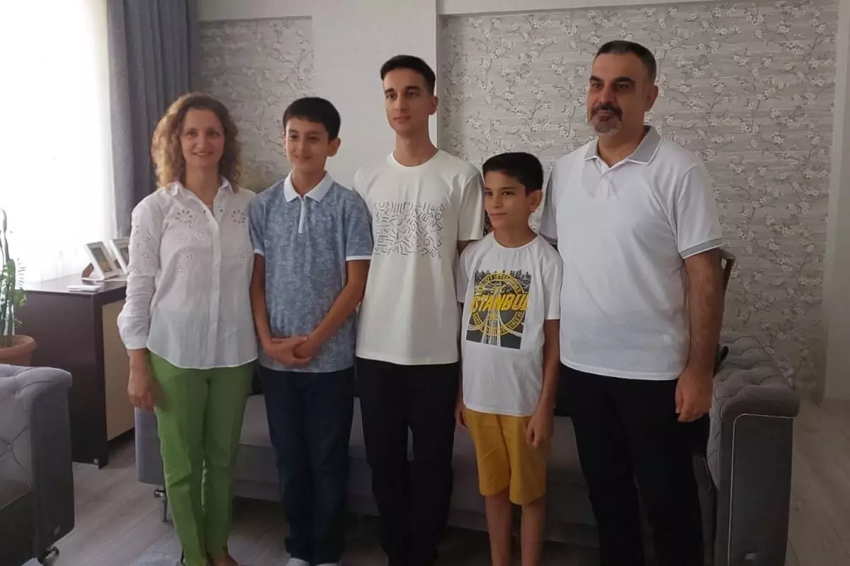 Başarısının sırrını açıkladı, kardeşi de birinci