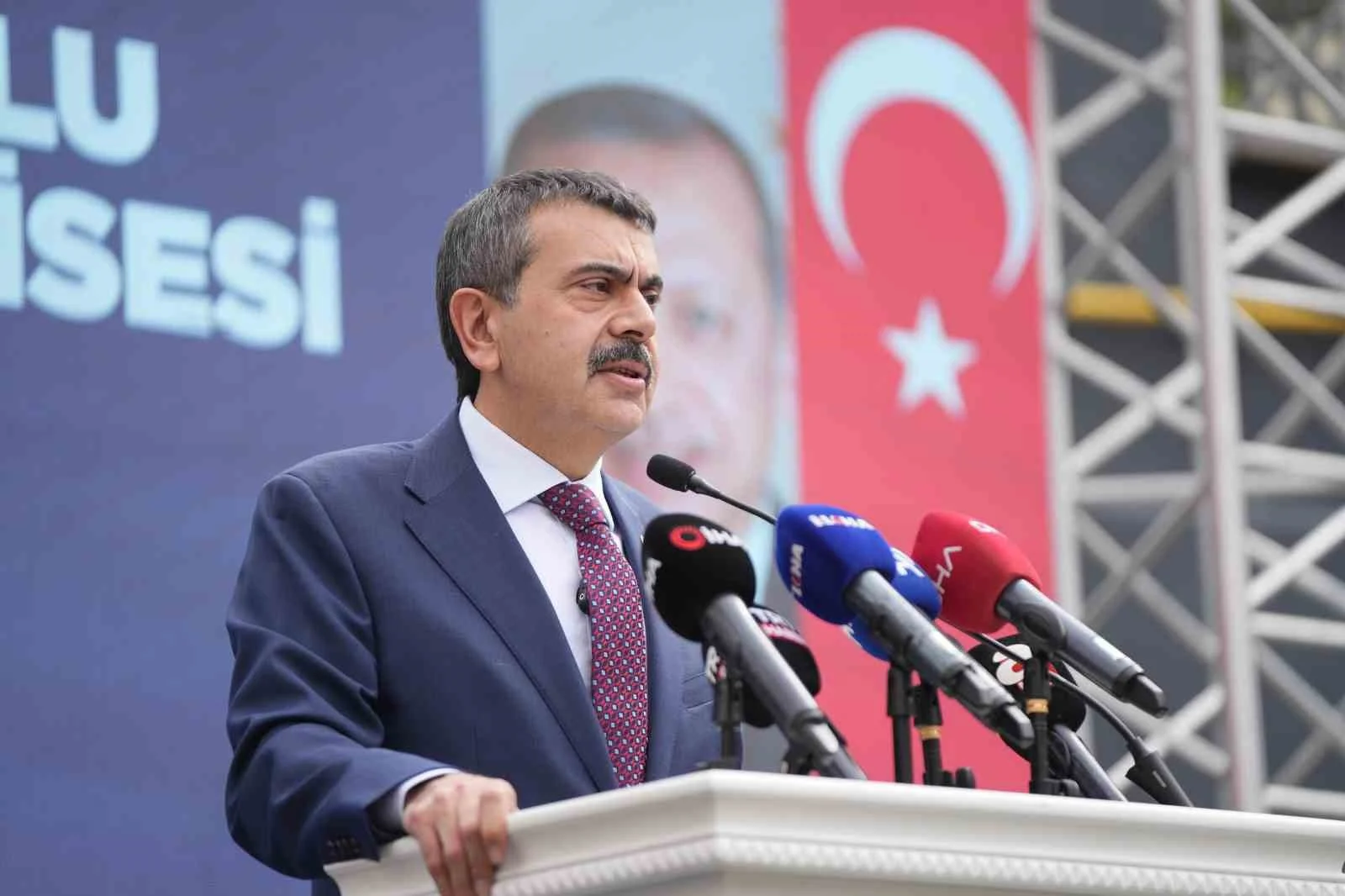 LGS Soruları Sızdırıldı mı? Bakan Yusuf Tekin Konuştu