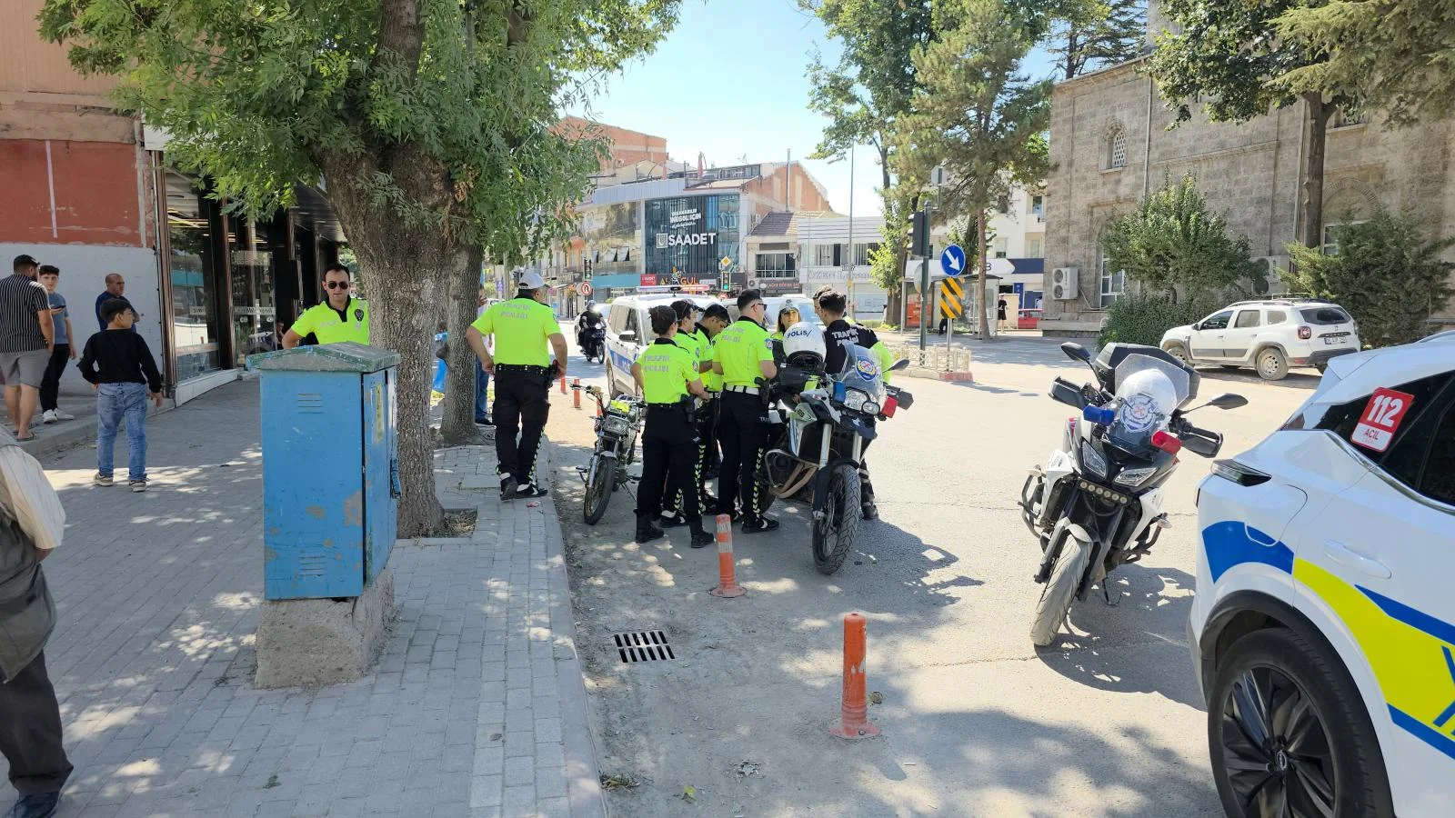 İnegöl’de Plakasız Motosikletli Polisi Peşine Taktı