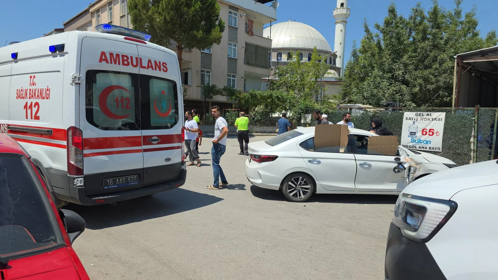 İnegöl'de korkutan kaza 4 yaralı!