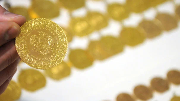 Altın yatırımcısı ne yapmalı?