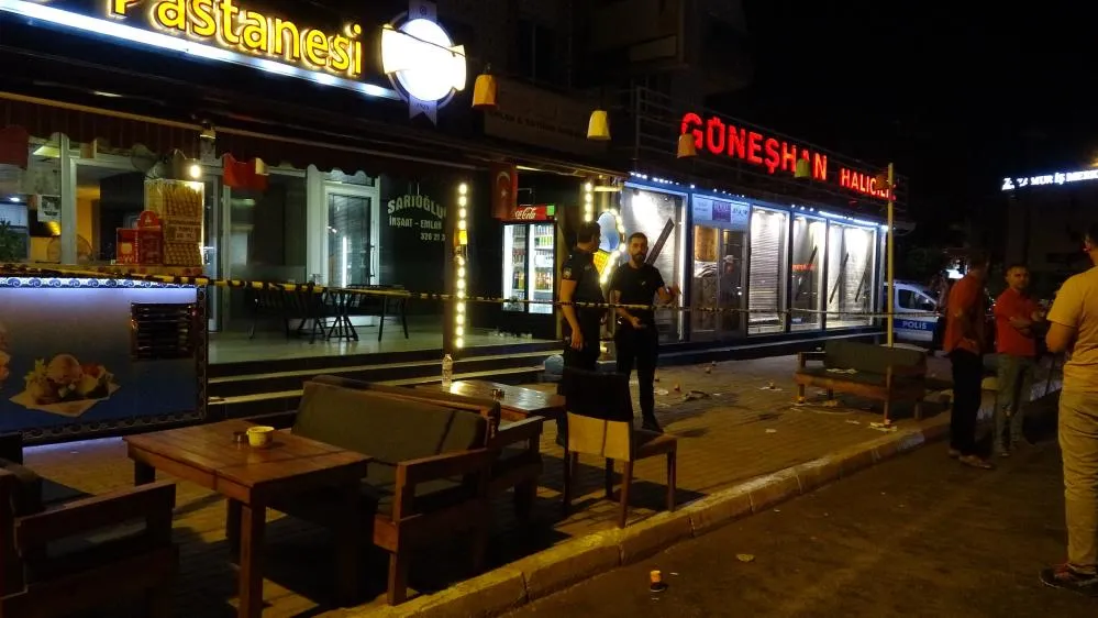 Pastanede dehşet: Oda başkanı iki genci öldürüp intihar etti
