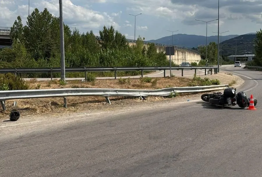 İnegöl'de motosiklet kazası 1 ölü, 1 ağır yaralı