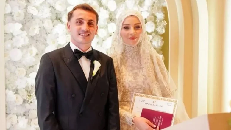 Kerem Aktürkoğlu'nun Eşi Ceren Azak Kimdir?