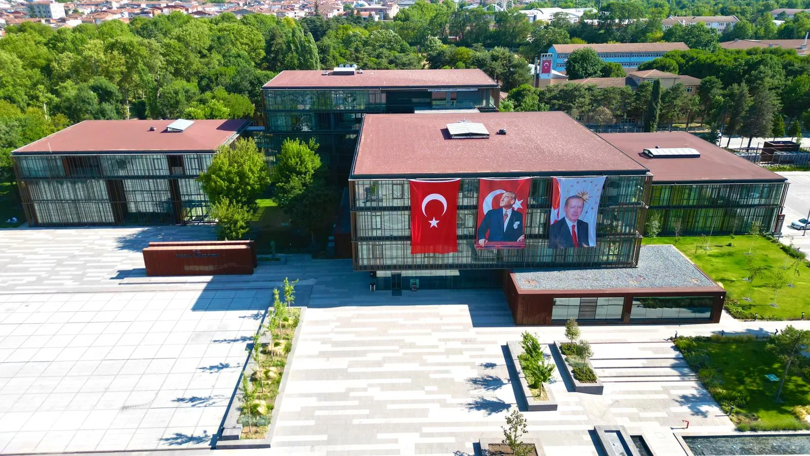 İnegöl Belediyesi 1 milyon 875 bin TL'lik yardım paketini açıkladı