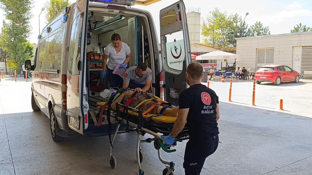 İnegöl'de üzerinden traktör tekerleği geçti! Ağır yaralandı