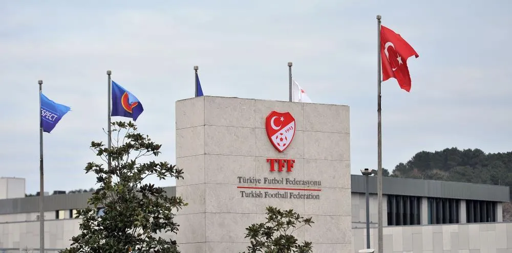 Fenerbahçe-Trabzonspor maçının saati değişti!