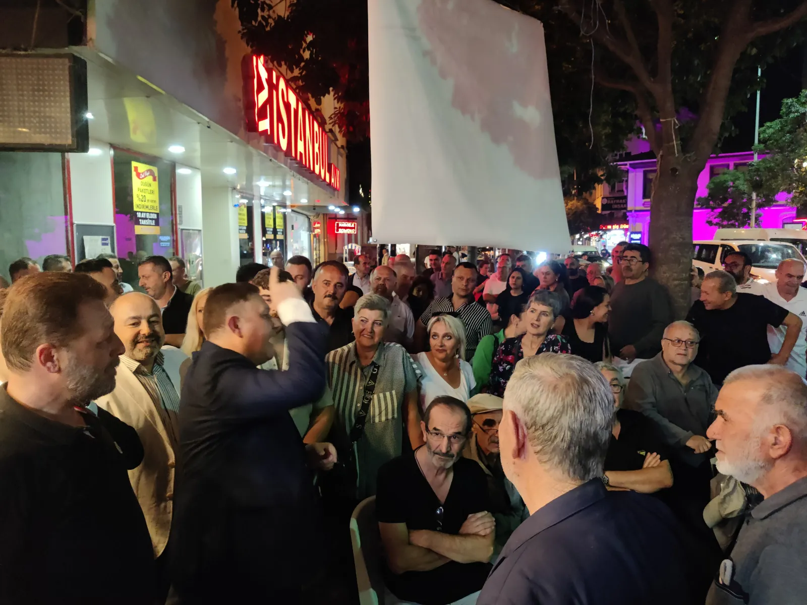 CHP'de Erkan Dönmez Coşkusu