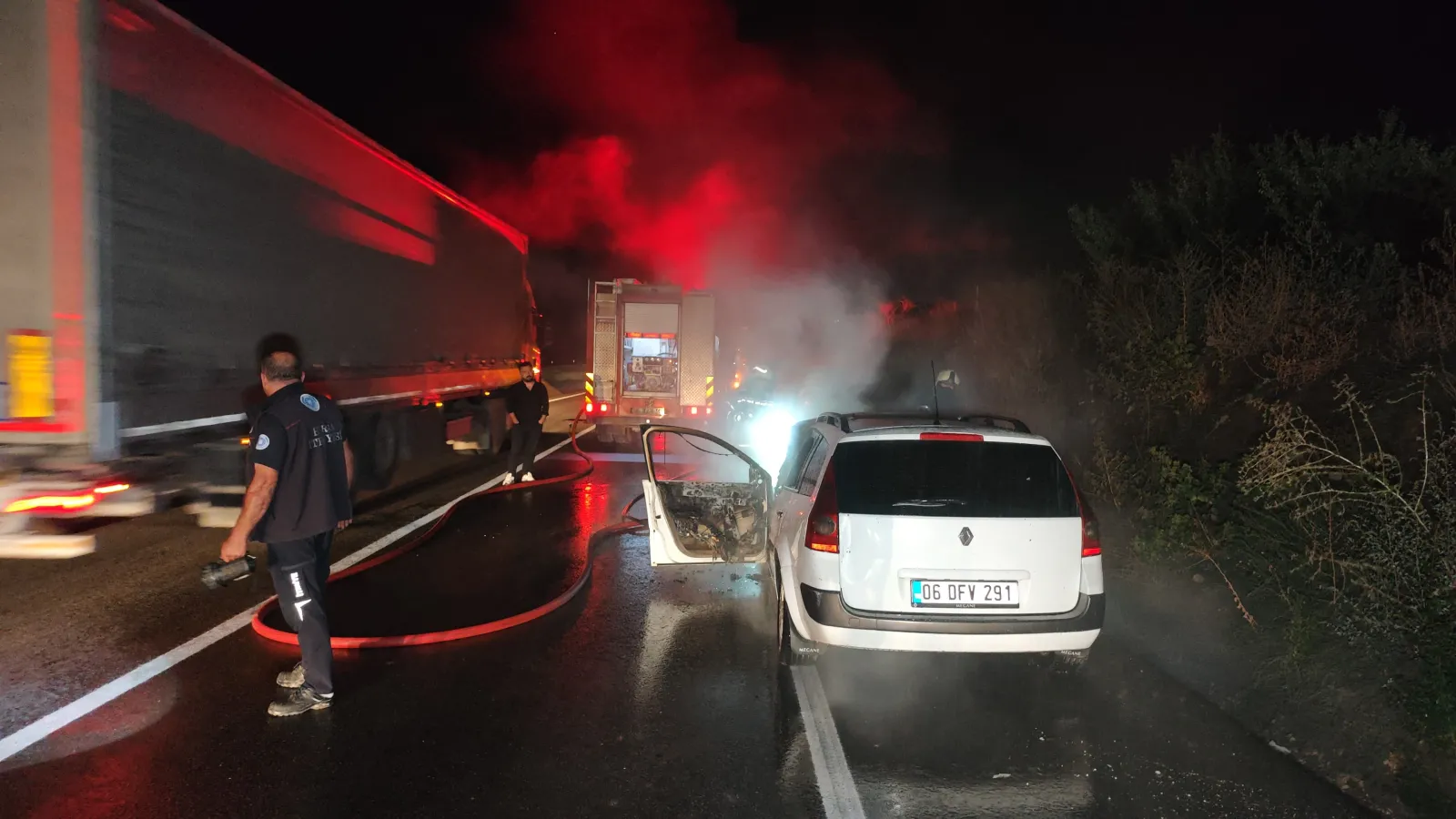İnegöl yolunda korku dolu anlar, ekipler müdahale etti