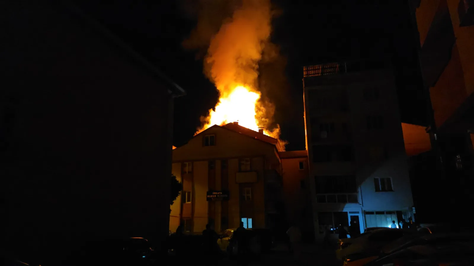 İnegöl'de vatandaşı sokağa döken yangın
