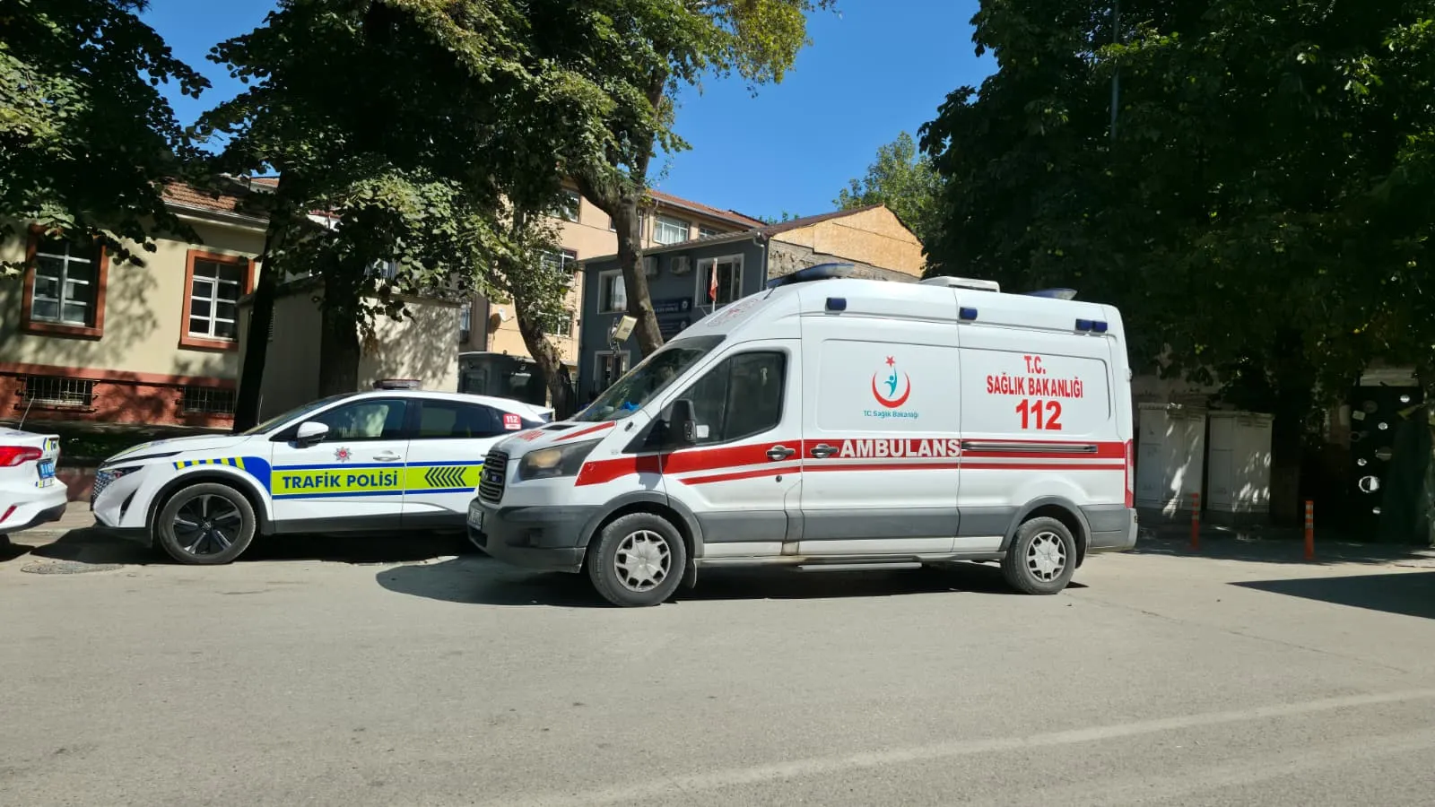 İnegöl'de korkutan kaza! Sürücü hastaneye kaldırıldı