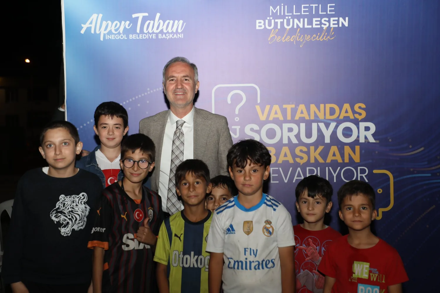 Başkan Taban Cerrah sakinleriyle buluştu