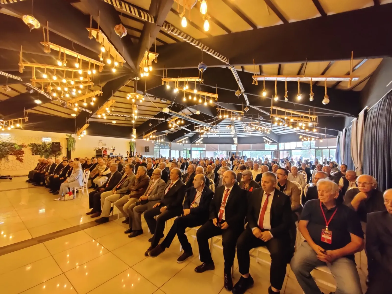 İşte Gergin Geçen CHP İnegöl İlçe Kongresi’nde Yaşananlar