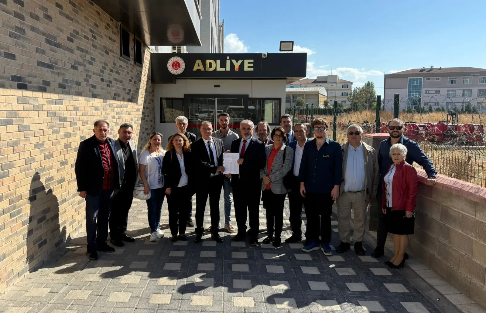 CHP İnegöl İlçe Başkanı Şahin mazbatasını aldı