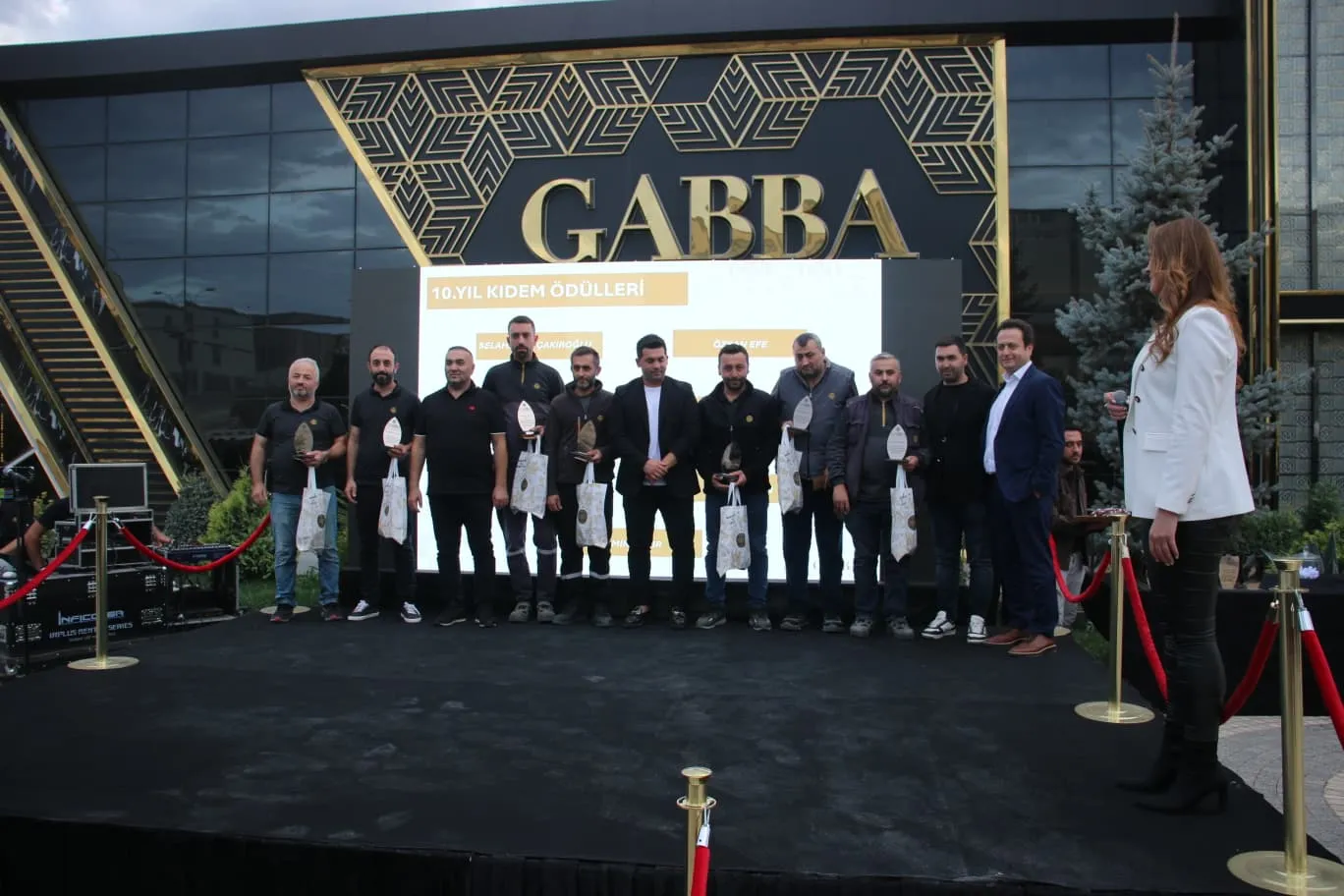 Gabba Home'dan personellere ödül şöleni