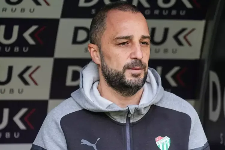 Bursaspor'da Teknik Direktör Adem Çağlayan İstifa Etti