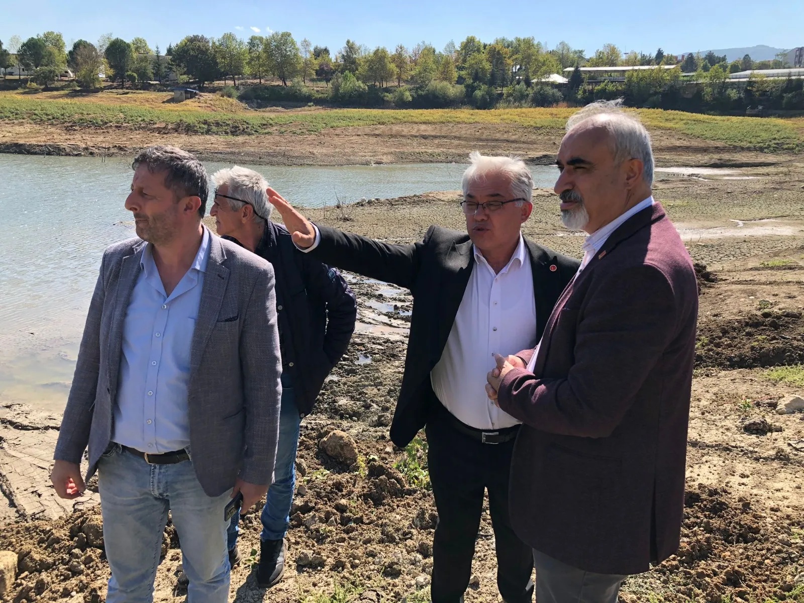 Yeniceköy Göleti'nde yapılan çalışmalarla çiftçiler rahat edecek