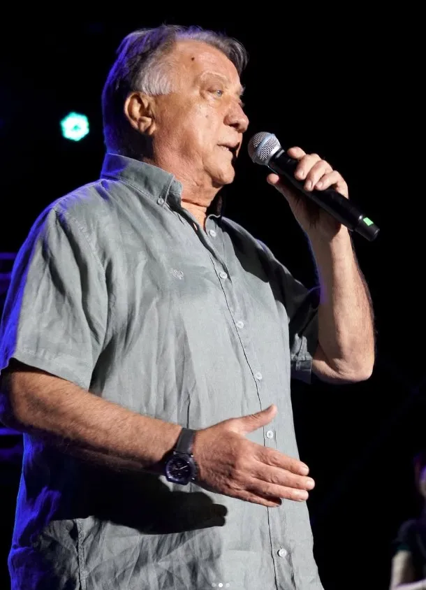 Balkanların efsane sesi hayatını kaybetti