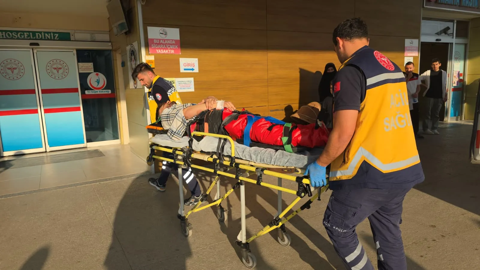 İnegöl'de 19 yaşındaki motosiklet sürücüsü...