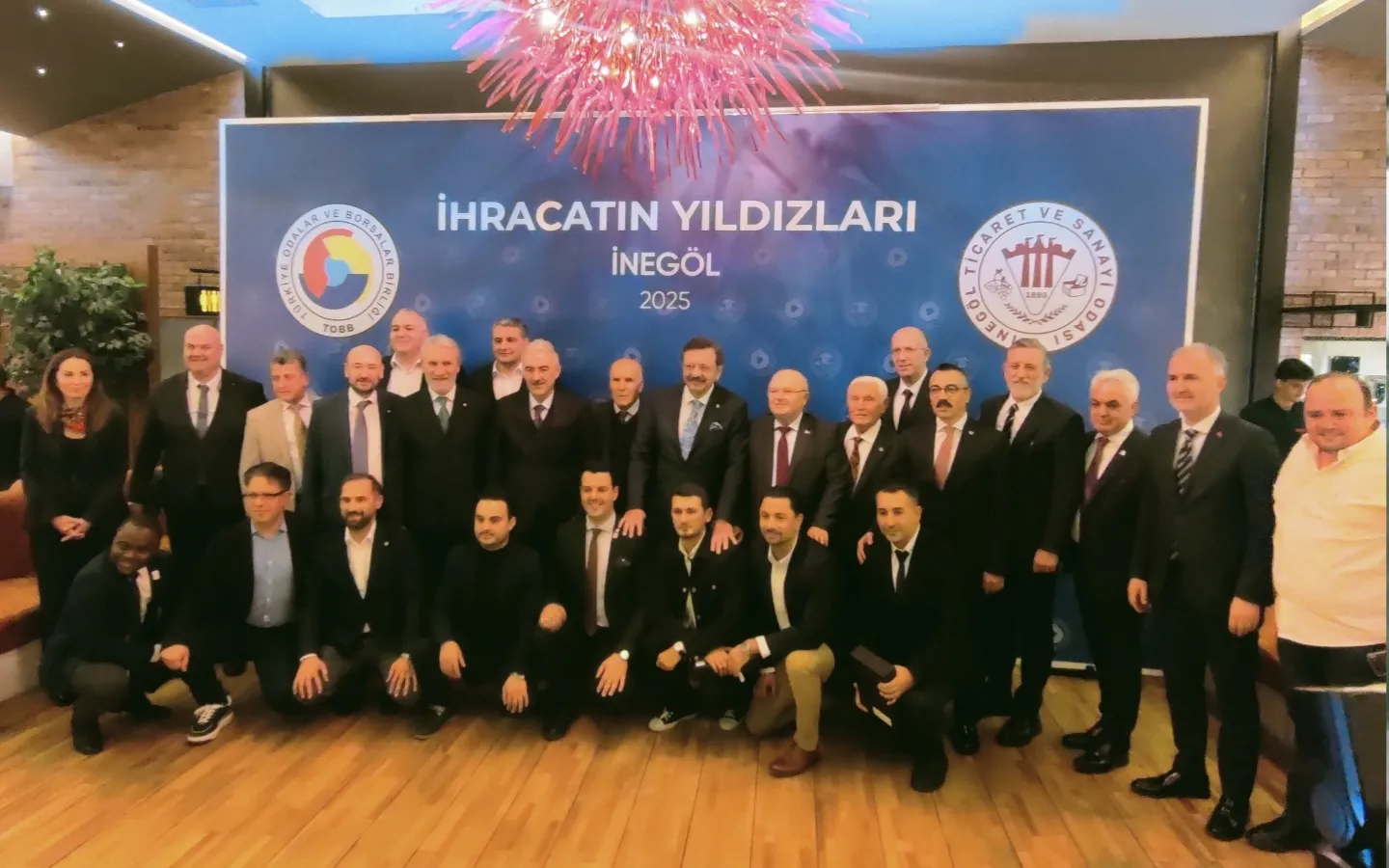 İnegöl’de İhracatın Yıldızları Ödüllerini Aldı