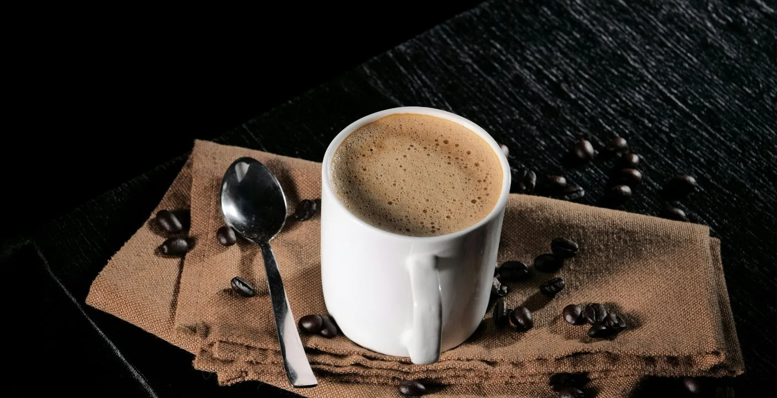 Türk kadının bir yudum kahvesi İngiltere'yi karıştırdı