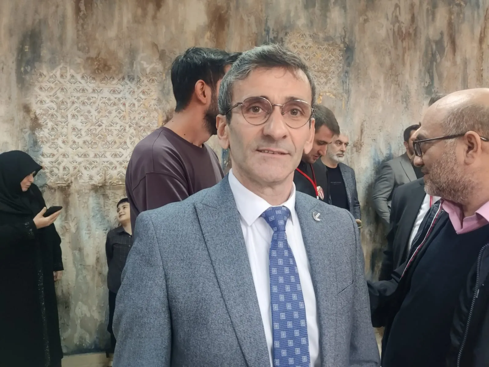 Genel Merkeze Rağmen Seçimi Kazandı