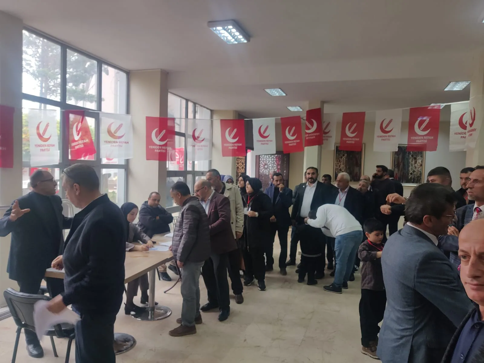 YRP'nin yeni ilçe başkanı Ahmet Aydın oldu