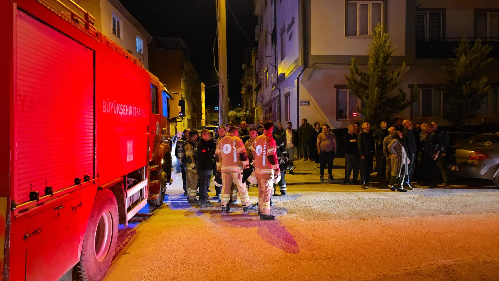 Mahalleli sokağa döküldü