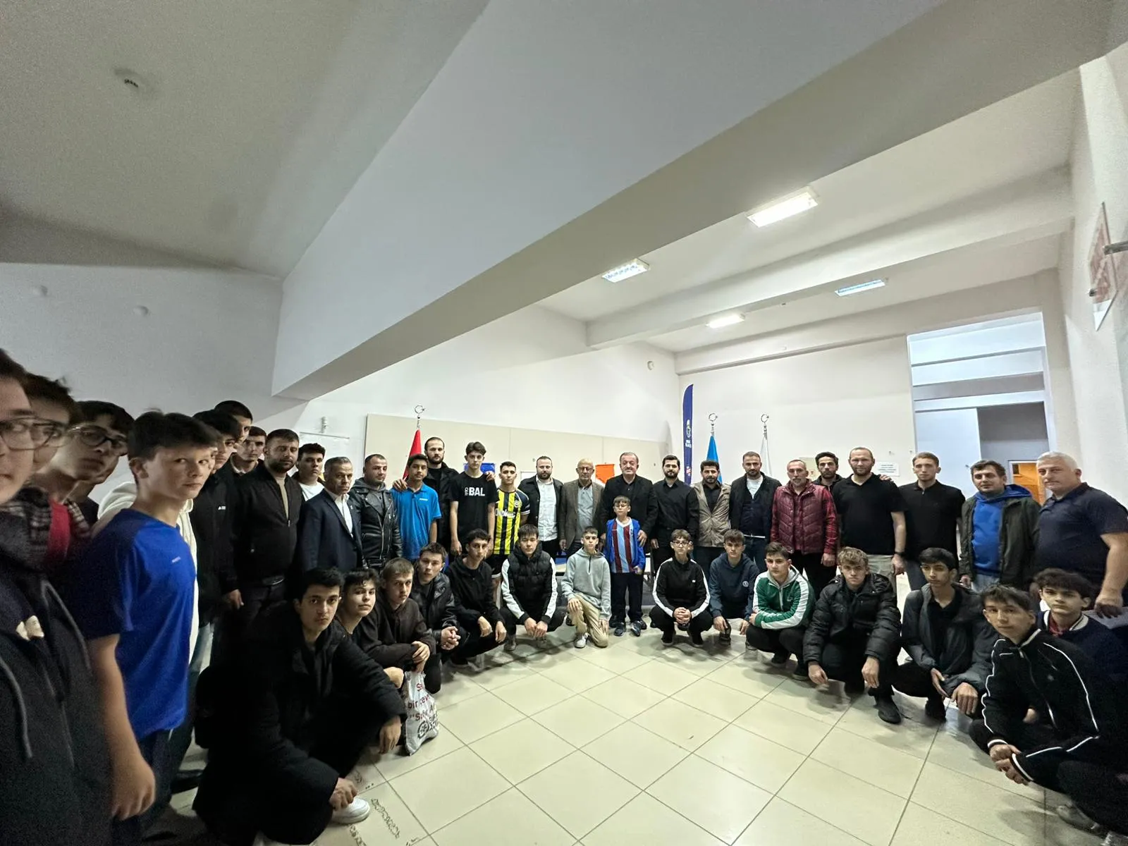 İnegöl’de “Sanata ve Spora Evet, Uyuşturucuya Hayır” Temalı Masa Tenisi Turnuvası Düzenlendi
