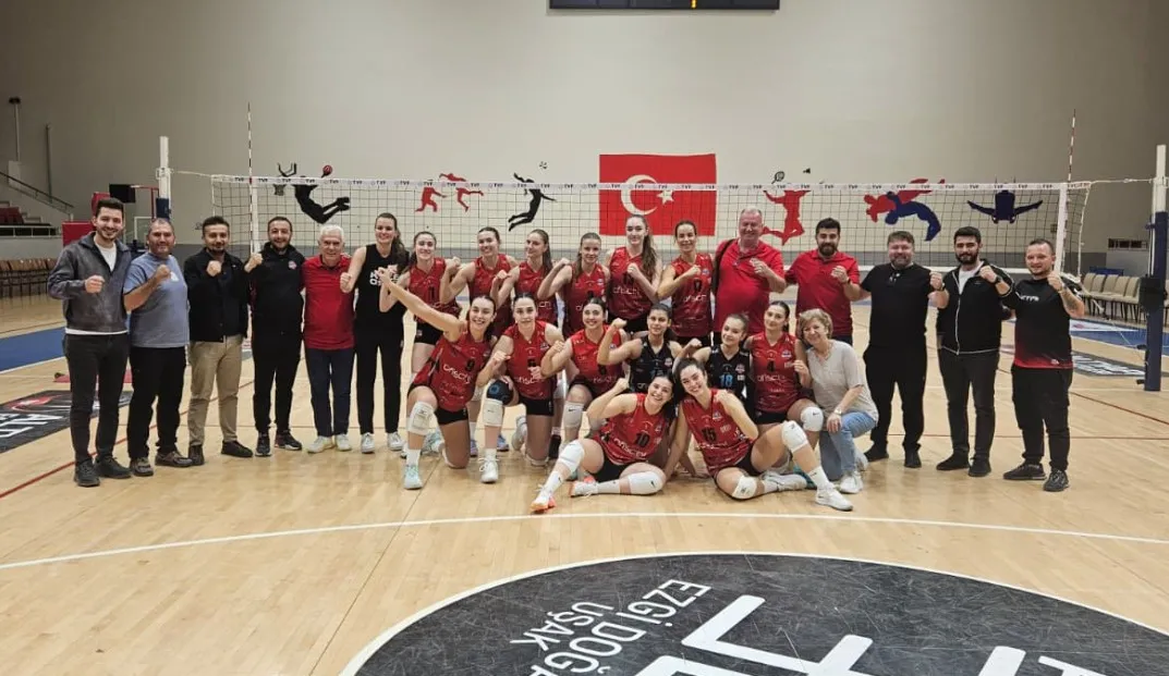 Orhaniye Voleybol Fırtınası Sürüyor: Uşak’ta 3–0’lık Zafer