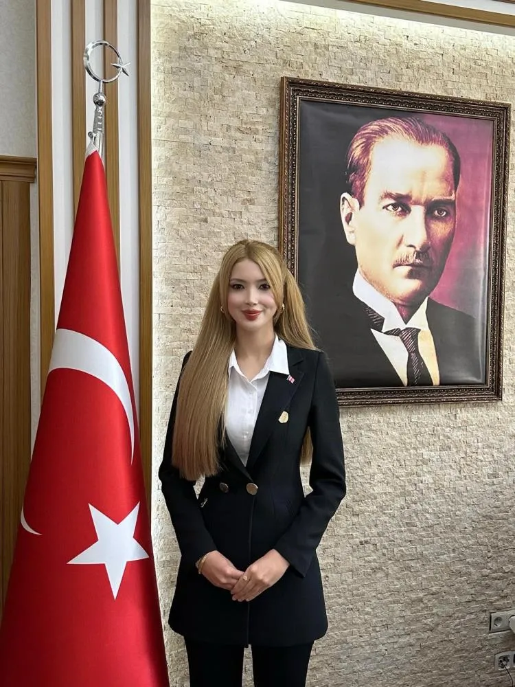 Sosyal medya “Barbie Kaymakam” Tuğçe Orhan’ı konuşuyor