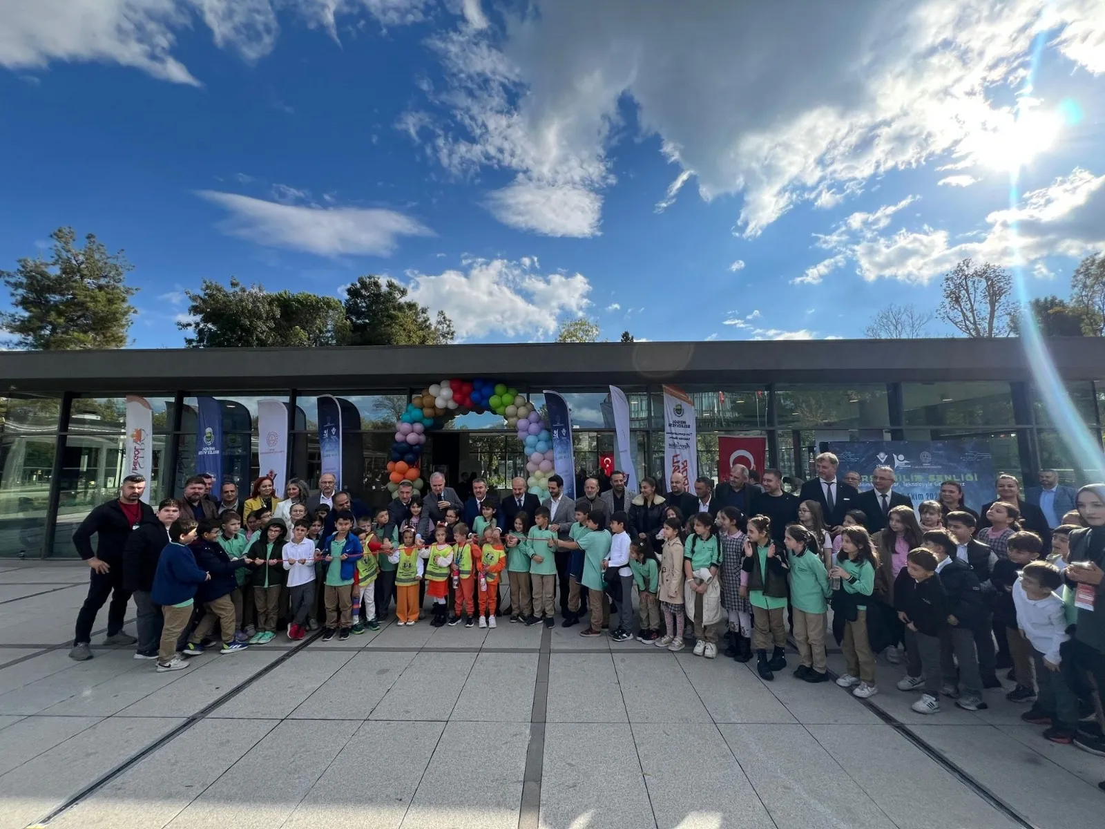 Çilek’le birlikte bu kez mobilyaları çocuklar tasarladı