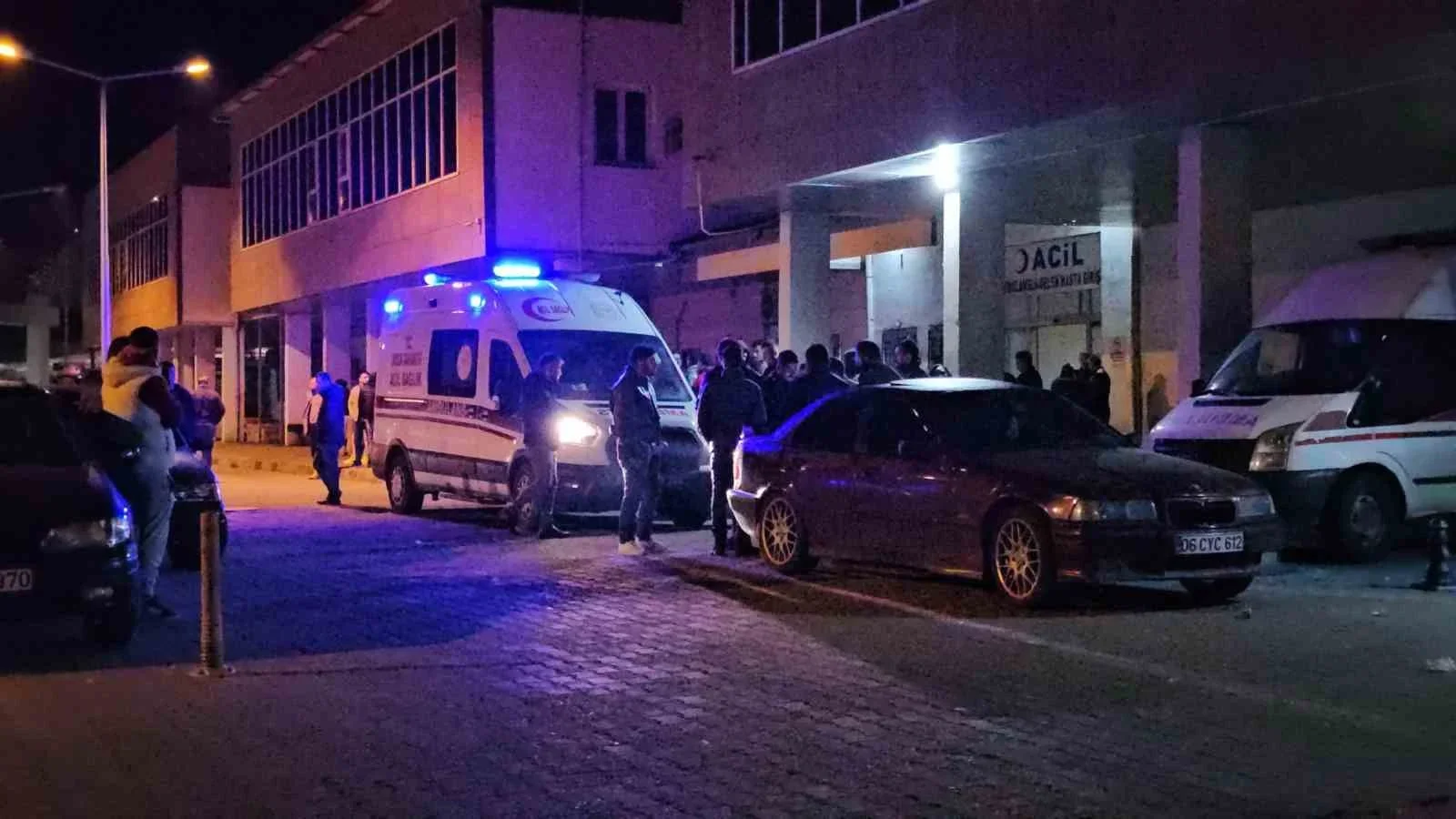 Emekli Polis Köy Kahvesinde Katliam Yaptı