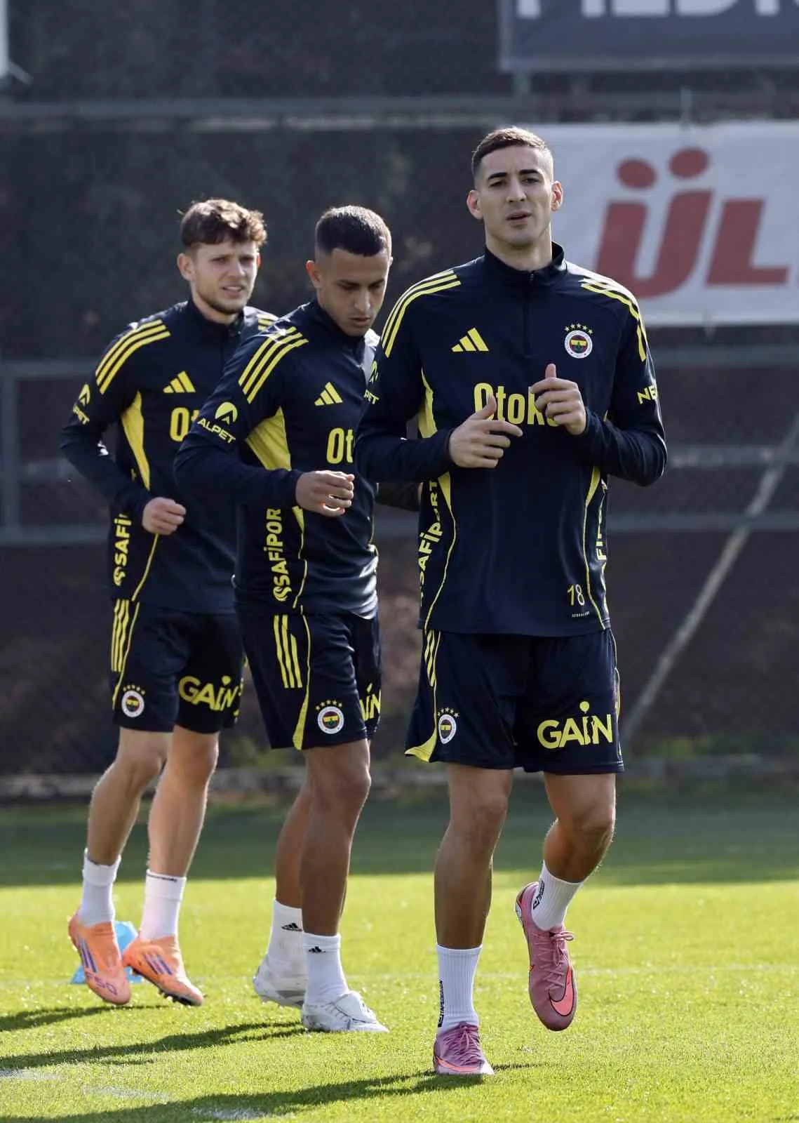 Fenerbahçe Viktoria Plzen deplasmanında: Maç ne zaman, saat kaçta ve hangi kanalda?