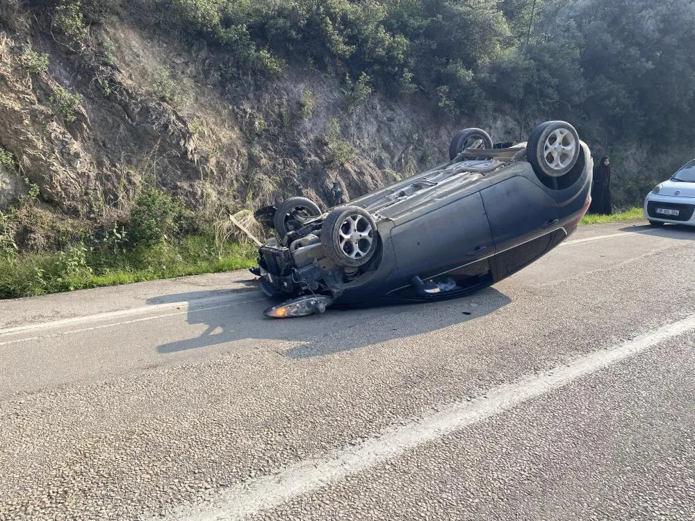 Feci kazadan emniyet kemeri sayesinde kurtuldular